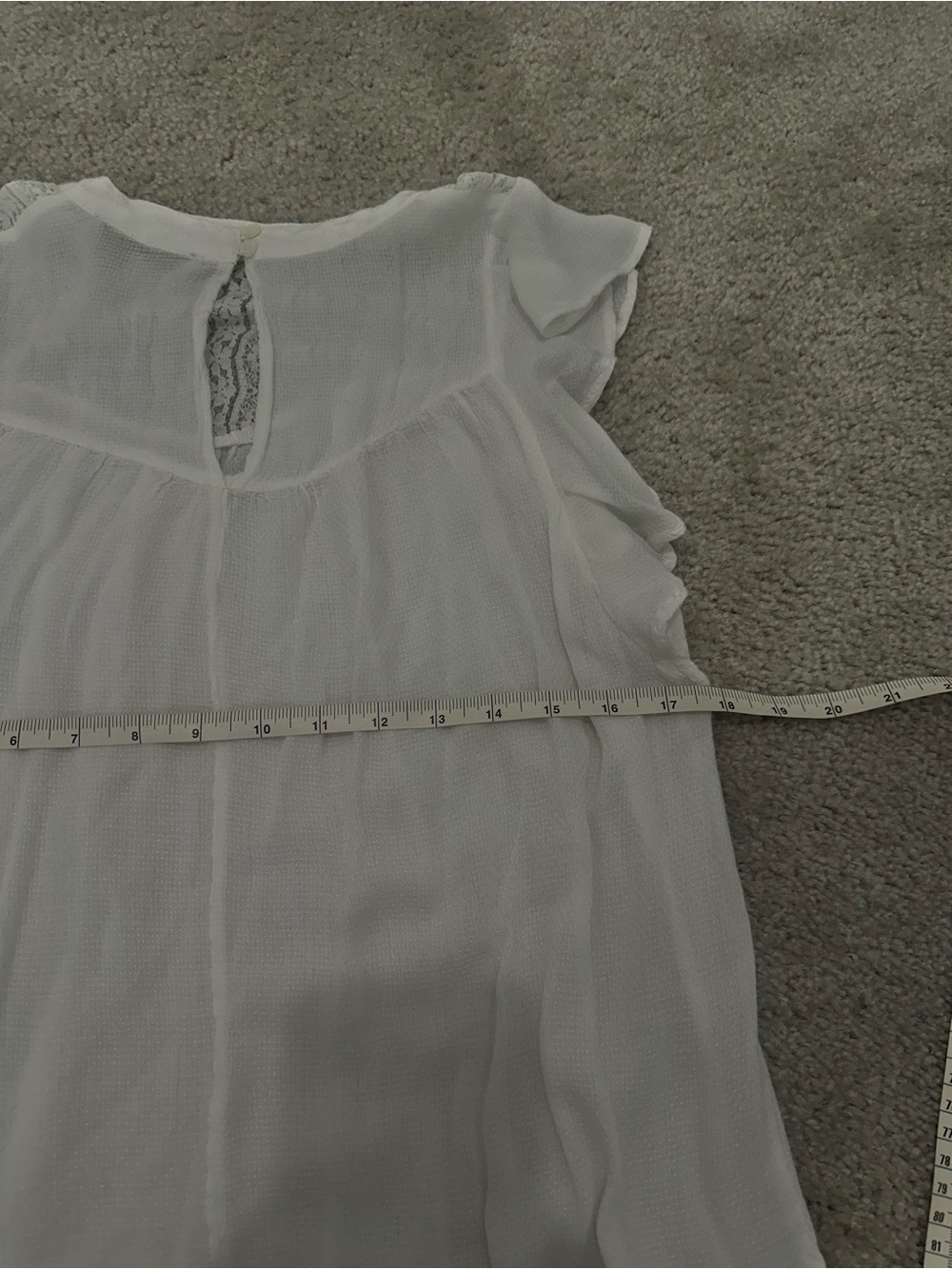 Hayden Los Angeles Lace Ruffle Sleeve Top in White Size Large - Picture 5 of 7